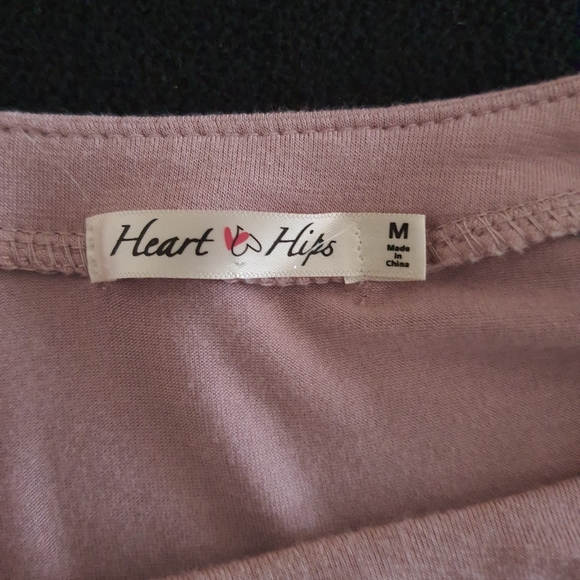 Heart Hips Strappy LS Top Medium - Picture 2 of 3
